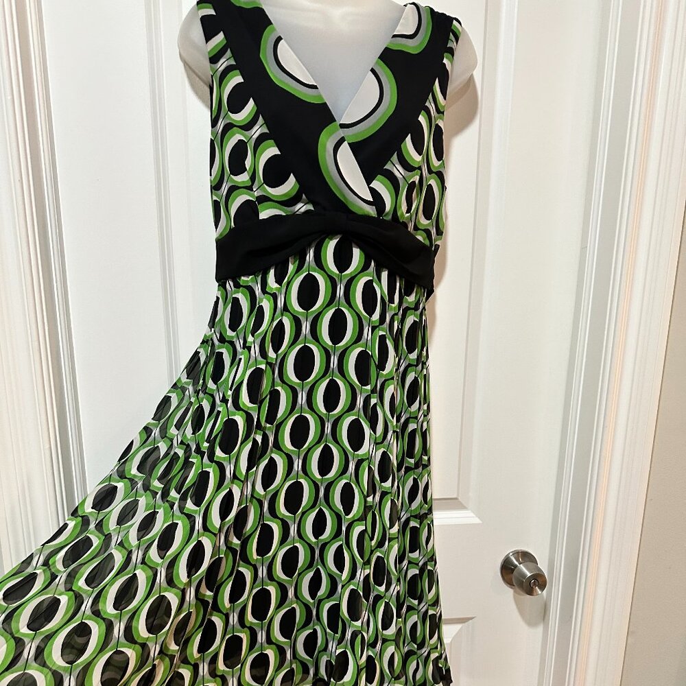 Rabbit, Rabbit, Rabbit Green/Blk/White Pleated Chiffon Midi Dress, Size 10